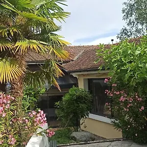 Les Falaises Hébergement de vacances Yvoire